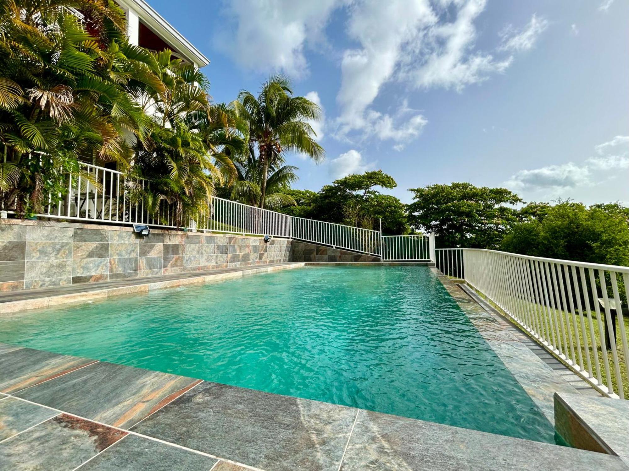 Bleu Soleil Apartment Le Morne-Vert Екстериор снимка